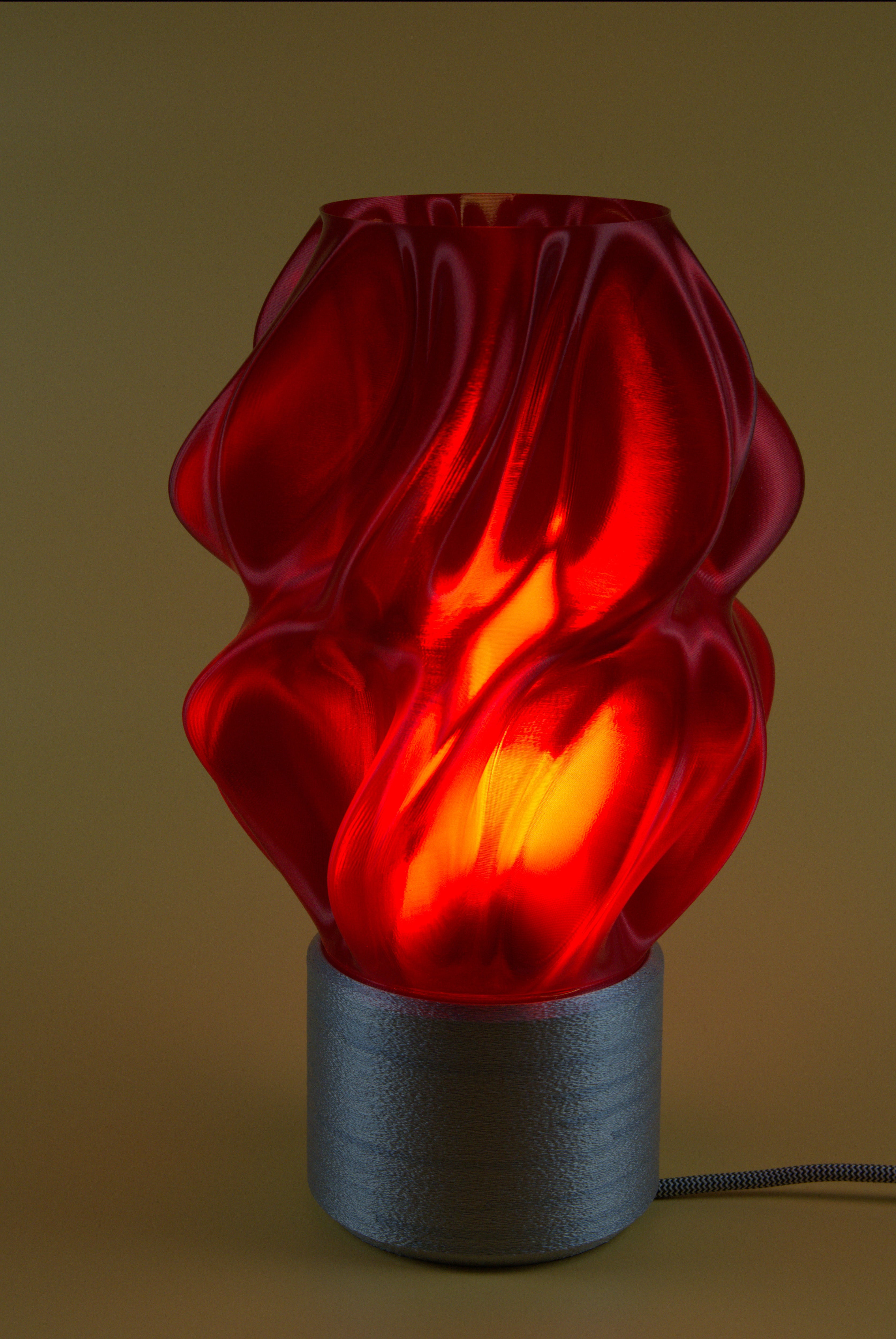 FLUID / SILVER–SCARLET