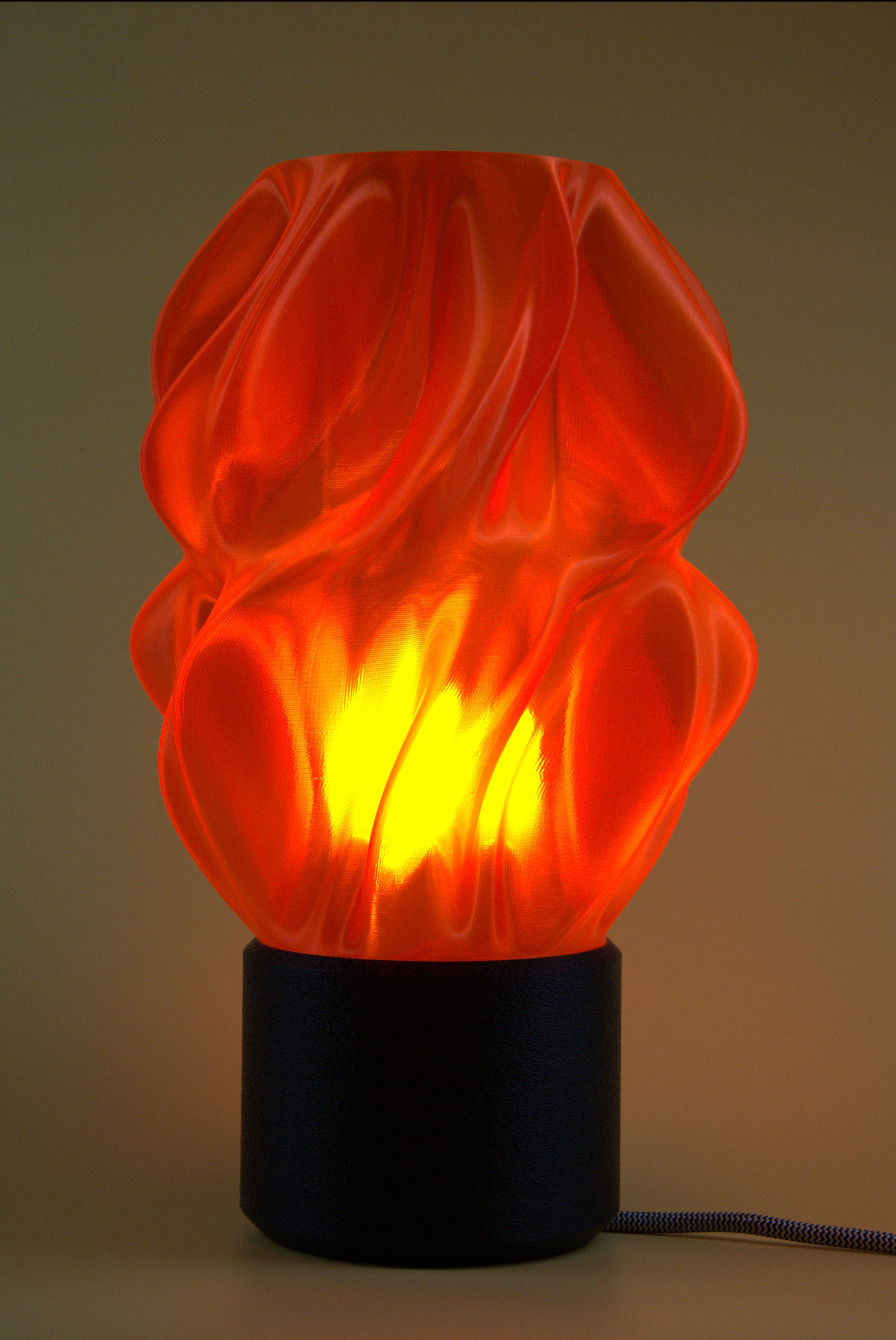 FLUID / ORANGE–BLACK