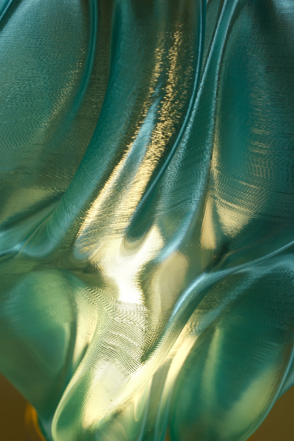 FLUID / AMBER–COBALT