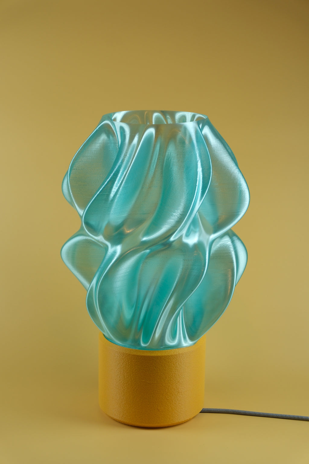 FLUID / AMBER–COBALT