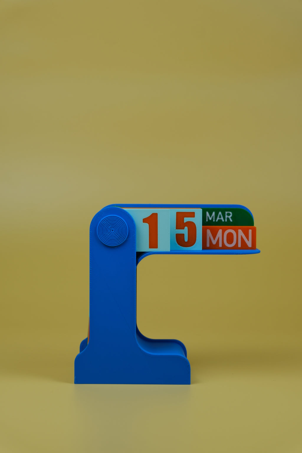 DAY PLAY - Perpetual Desk Calendar BLUE