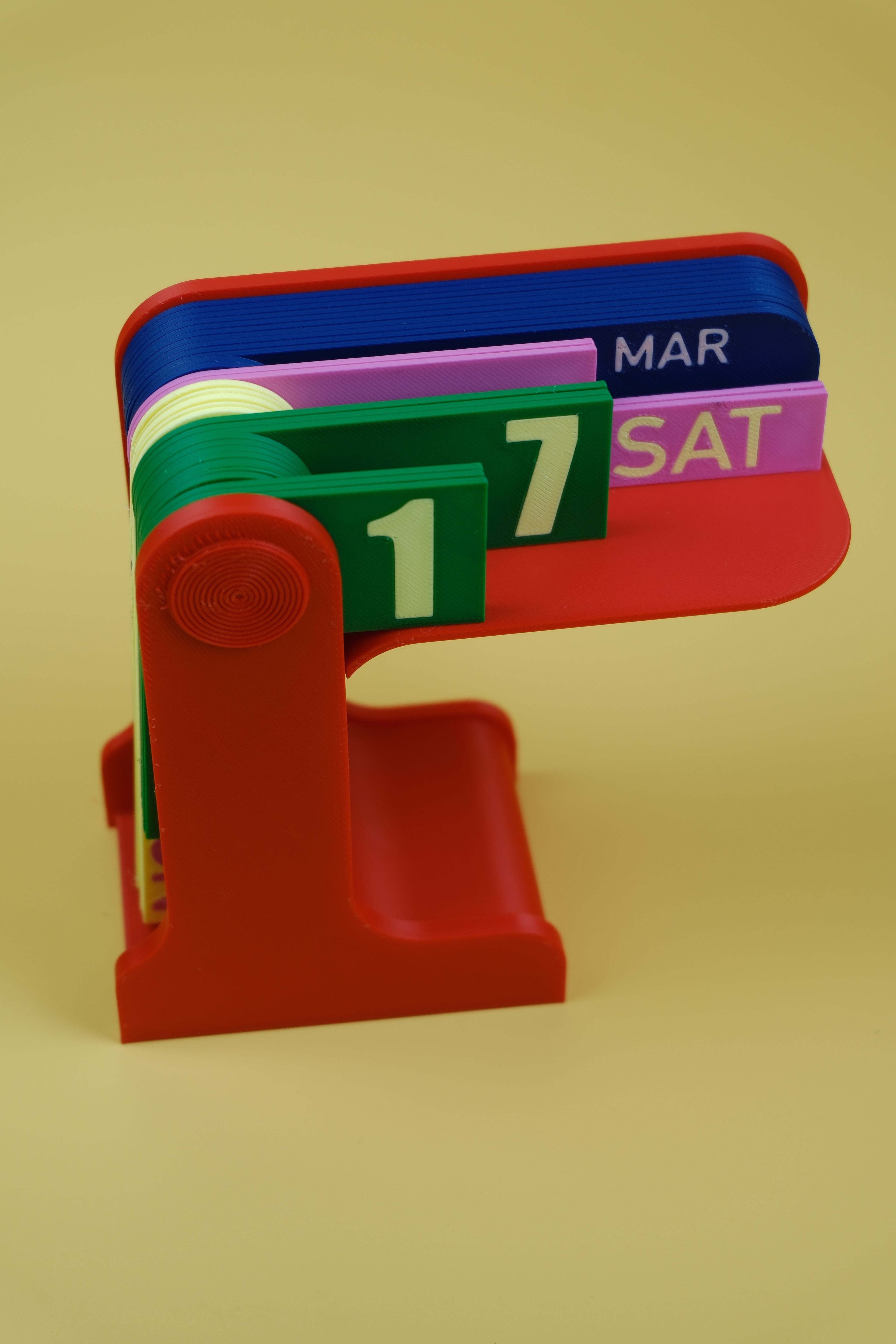 DAY PLAY - Perpetual Desk Calendar RED